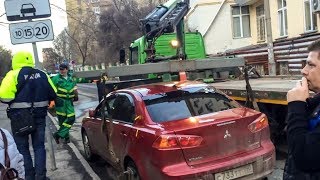 ЭВАКУАТОР ПЕРЕКРЫЛ ПОДЪЕЗД К БОЛЬНИЦЕ