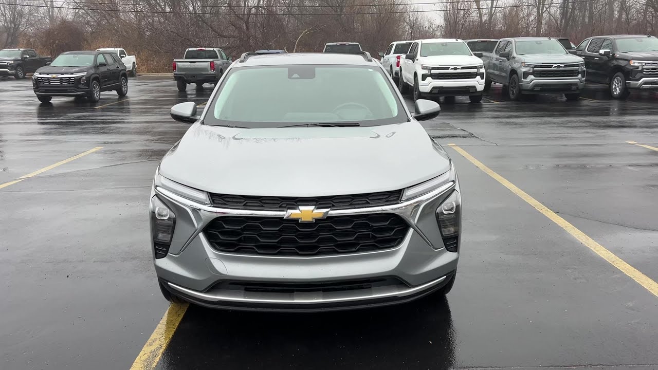 2024 Chevrolet TRAX LT at Heidebreicht Chevrolet | Washington, MI