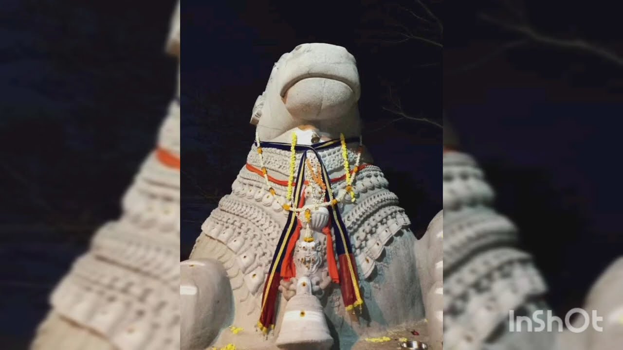 Nandi Devar at Chamundi Hill, Karnataka!!