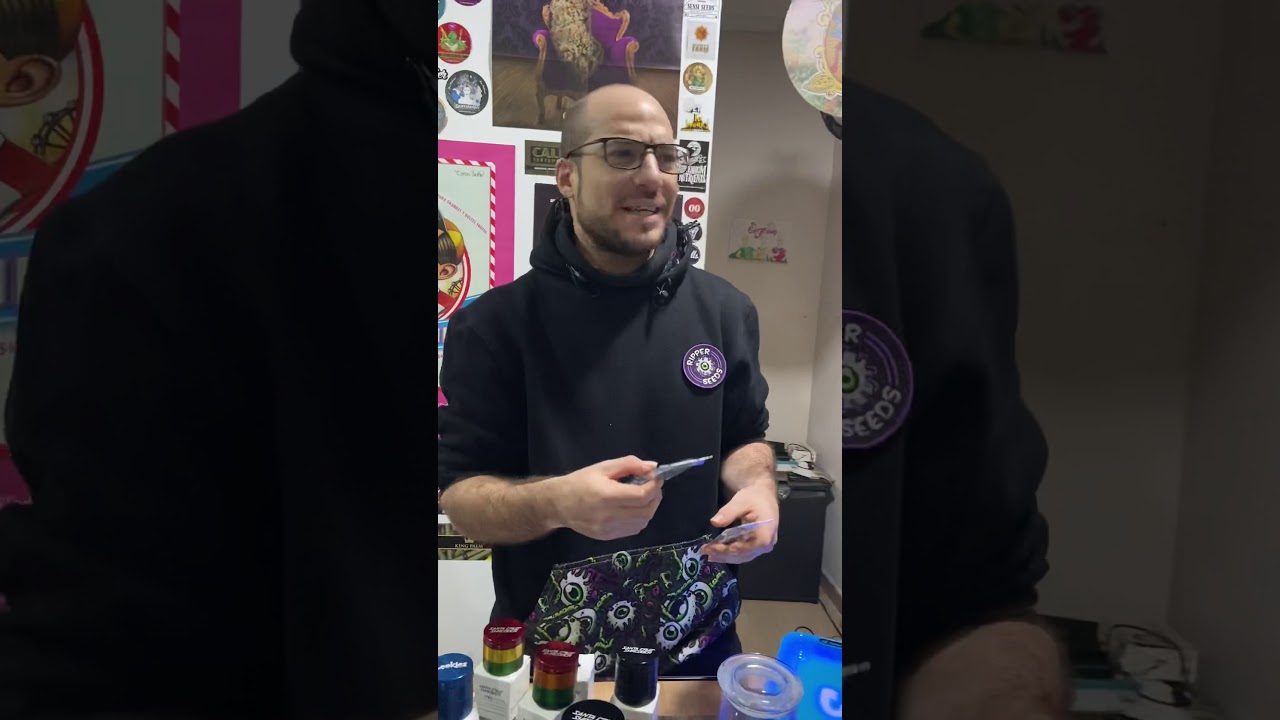 Cookies Glow Tray & Santa Cruz Shredder