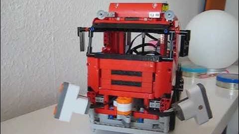 LEGO Mindstorms NXT 2.0 Autonomous Robot Vehicle