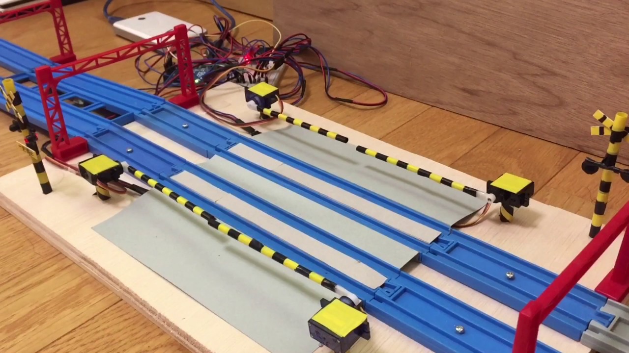 Arduinoのプラレールの踏切をリニューアルしてみた Youtube
