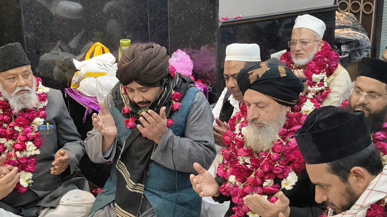 Dua Farmate Hazrat Maulana Moulvi Mohammad Rehan Khan Sahab Imam Jama Masjid Rampur