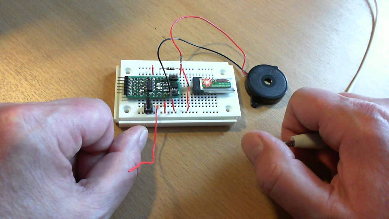 Tiny13 RF Reveiver - YouTube