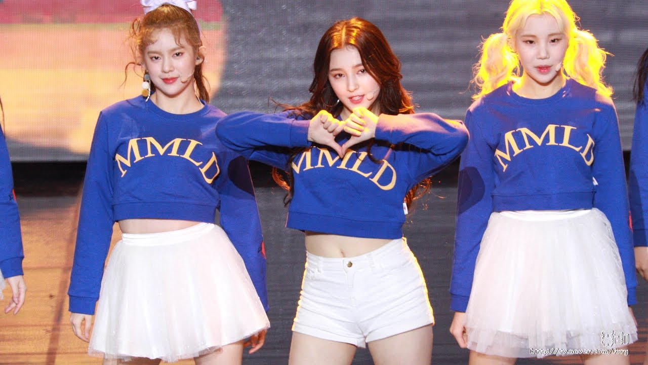 180130 모모랜드(MOMOLAND) 낸시 - 뿜뿜 (하나 된 열정 하나 된 세계)