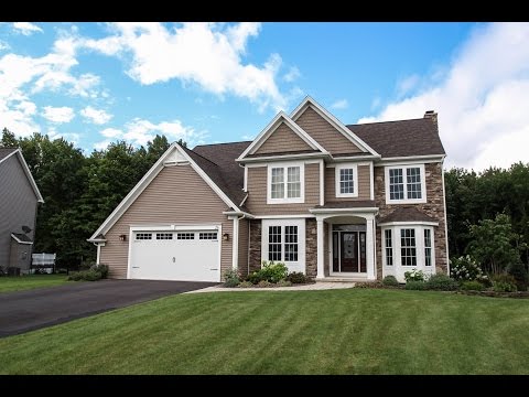 26 Crowne Pointe Dr, Penfield, NY home video tour