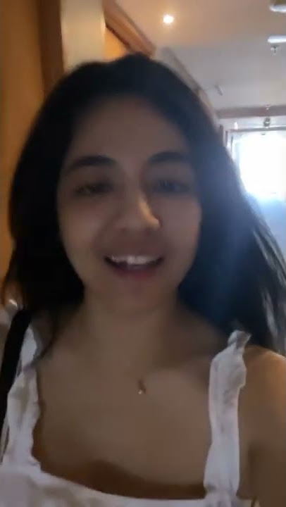 Cantik banget DJ Una bikin adem lihatnya