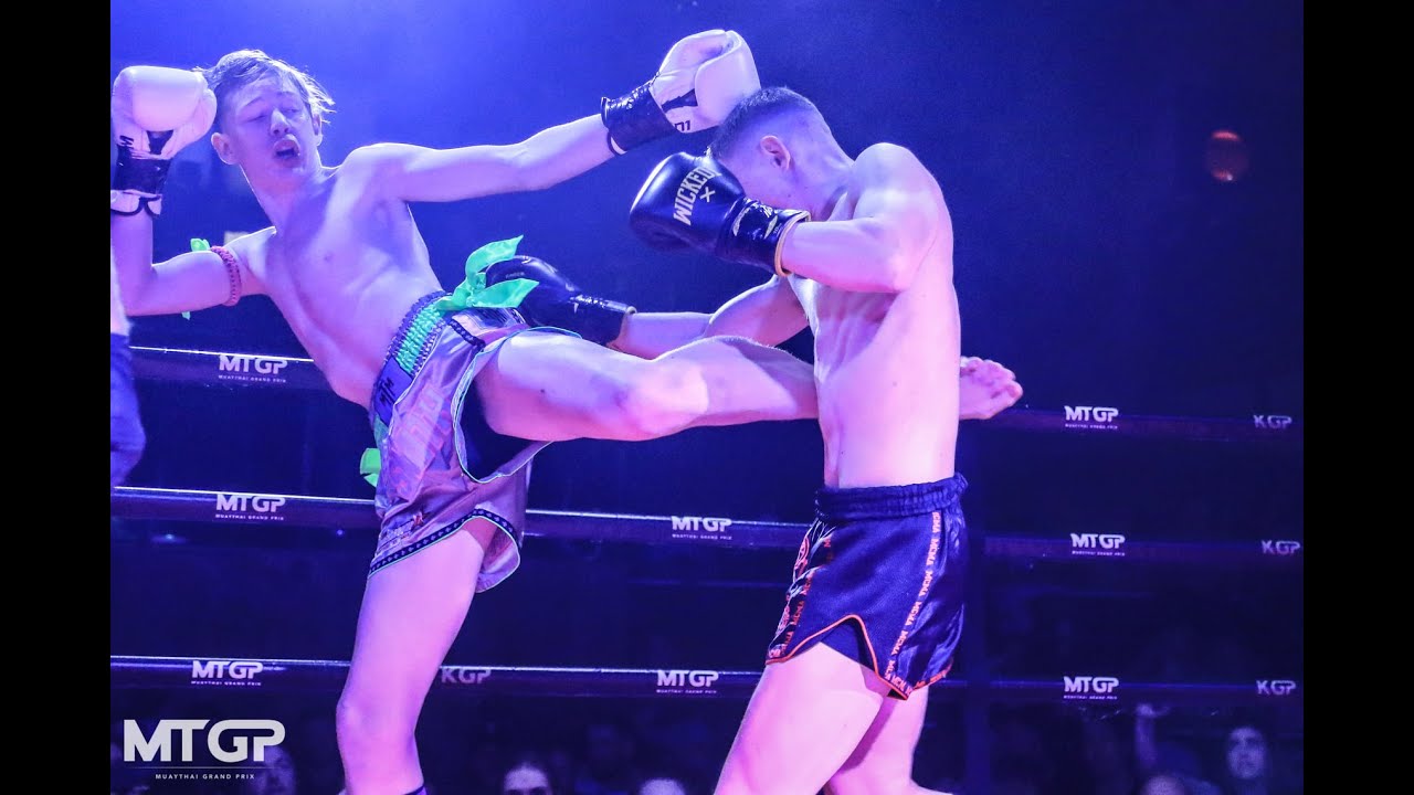 Daniel Ryzowicz vs Riley Smith