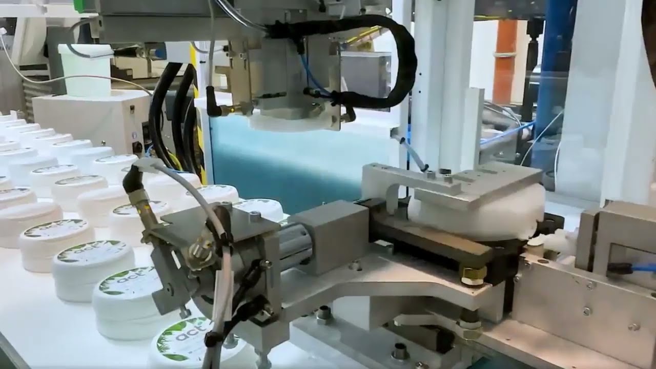 Pagès Group presents : Hinge cap automation system