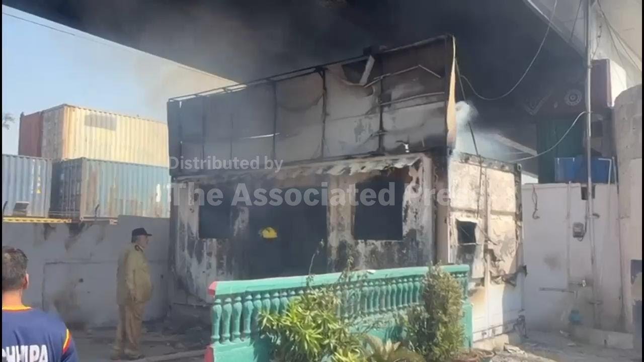 At least 6 killed in clashes after protesters storm US Consulate in Karachi