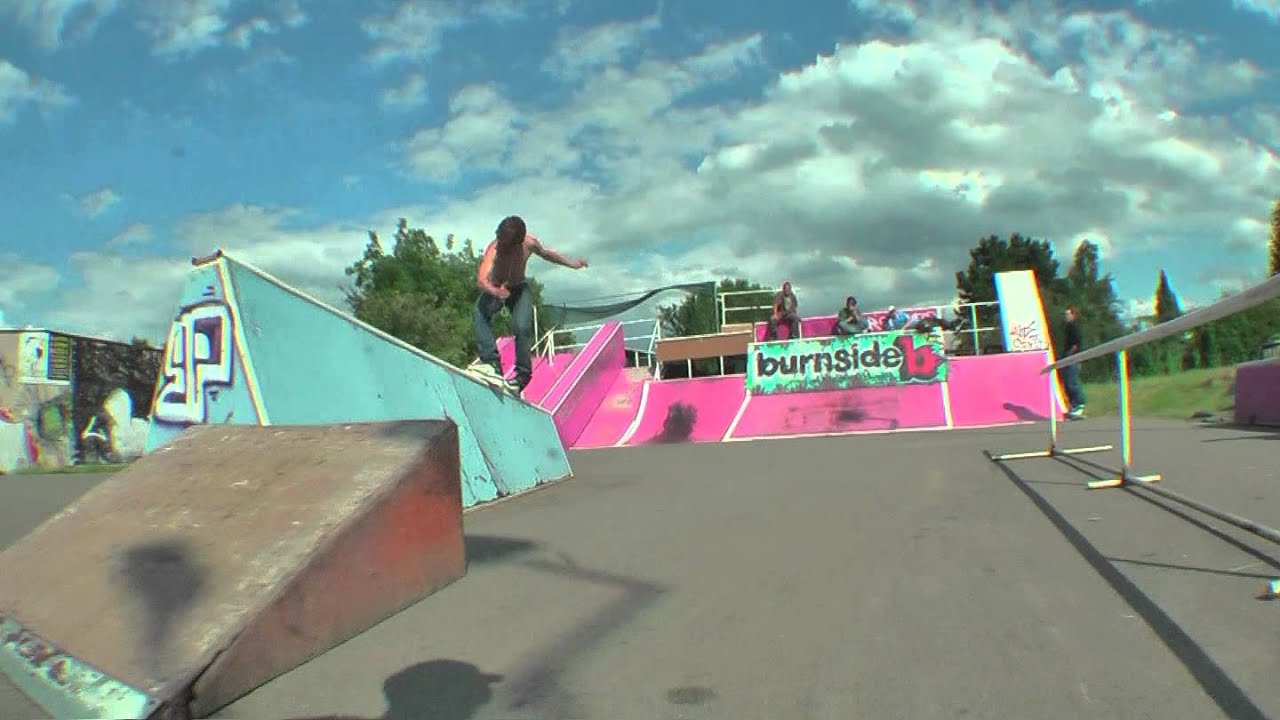 Adam Prajs (BHR) - Skatepark Kroměříž 2011 inline html