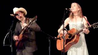 Video thumbnail of "Pocahontas - Gillian Welch and Dave Rawlings - Enmore Theatre, Sydney 9-2-2016"