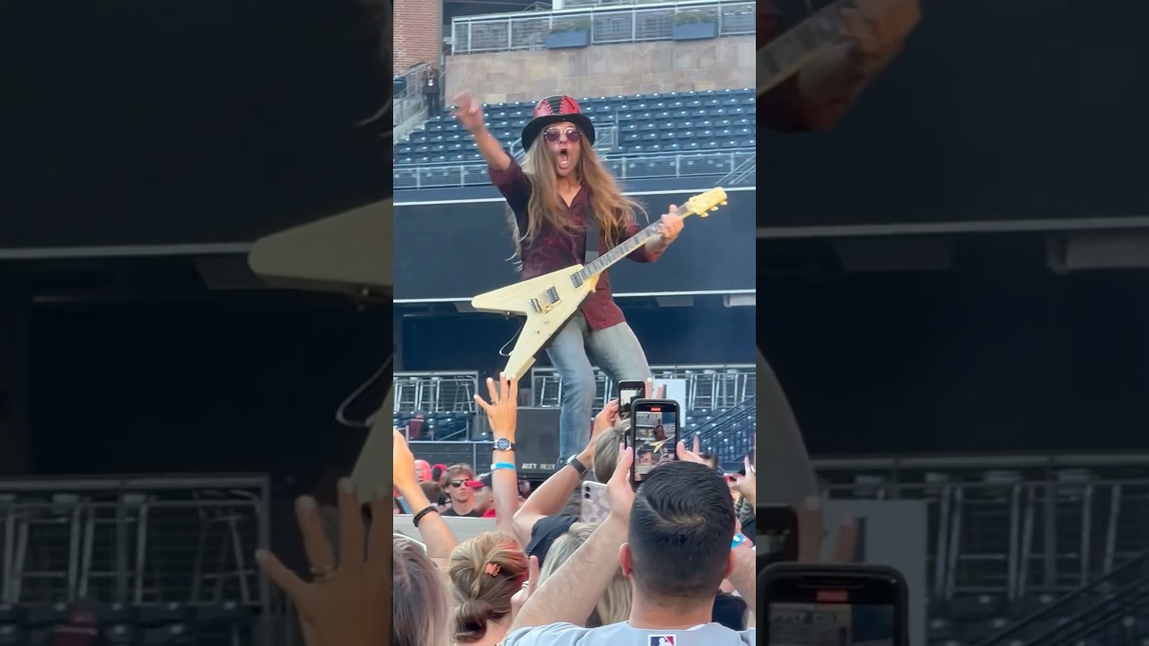 Poison - C.C. DeVille with Eruption (The Stadium Tour, Live at Petco Park, San Diego, CA 8/28/2022)