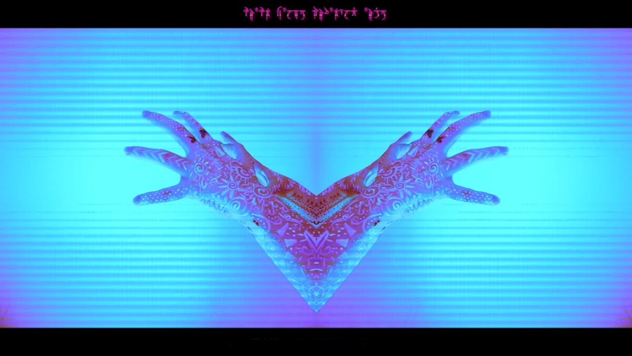 Twin Pumpkin & Mary More - Black Frog (Official Video)