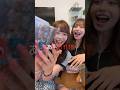 ひなこちゃんと入手困難のボンボンドロップシール交換したら、お互いマウントの取り合いで最後めちゃくちゃ気まずくなったwwwwwww #shots