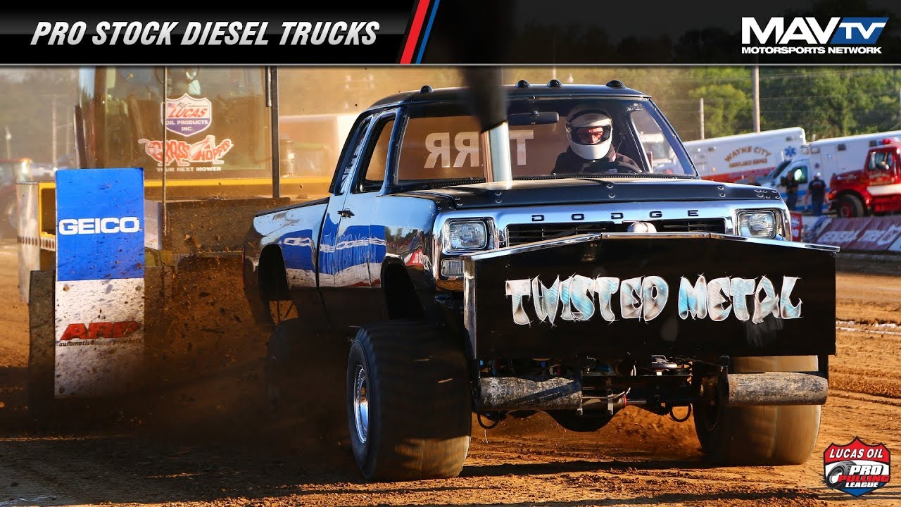 PPL 2018: Pro Stock Diesel Trucks pulling in Fairfield, IL