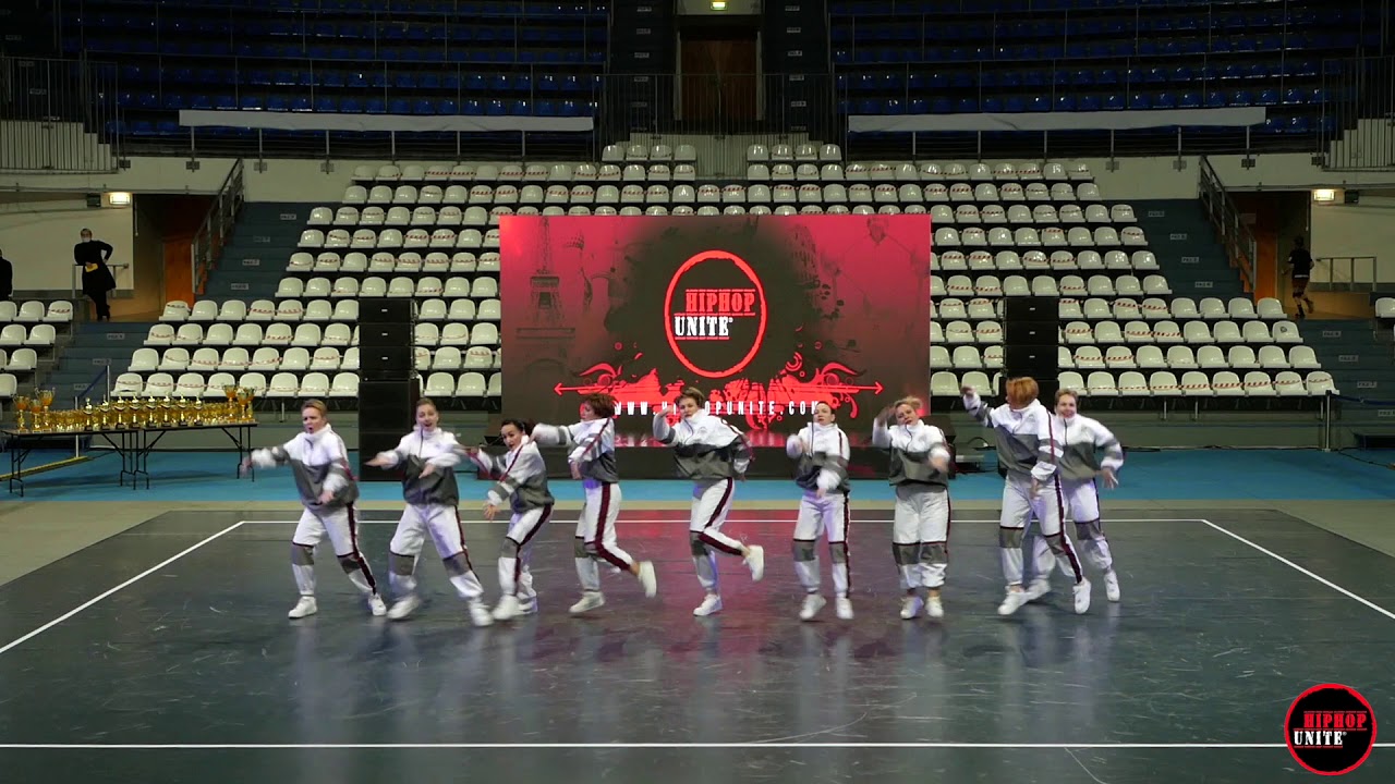 CRAZY MOMS - ПолуФинал - Хип-хоп, Сеньоры - HIP HOP UNITE 2020