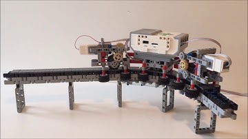 Lego Mindstorms EV3 Monorail for Lego World 2019 - First Train Prototype