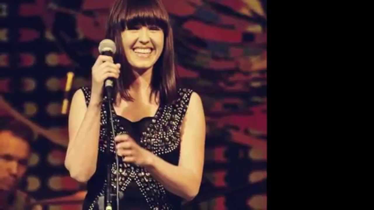 Hania Stach - Where Do Broken Hearts Go  (live)