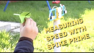 Measuring Paper Plane Speed with SPIKE Prime Line Graphs