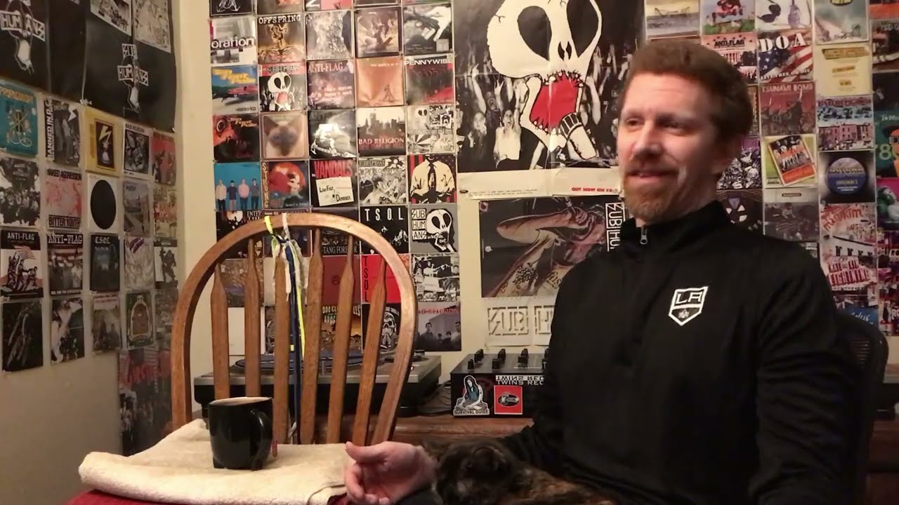 Shnootz - Reaction Video (Caro Emerald - My Two Cents)