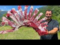 Huge Fried Beef Ribs that are Difficult to Give Up even on a Diet