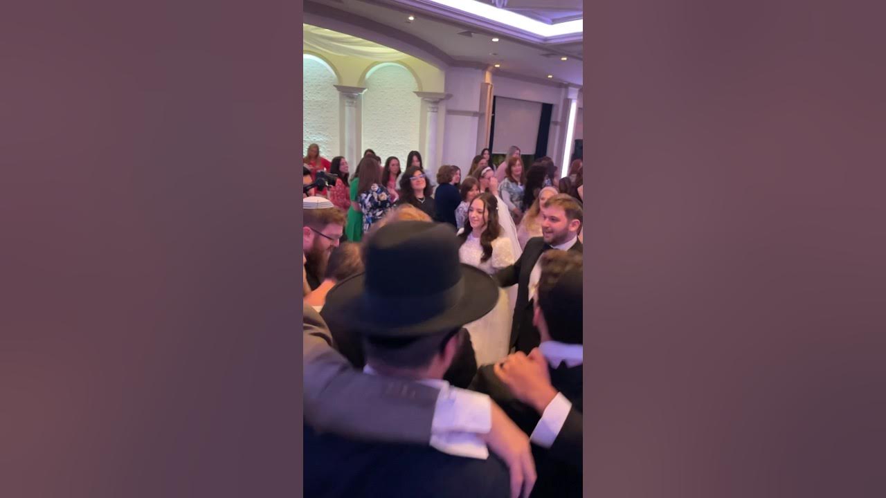 Dancing with a Jewish Bride and Groom #jewishwedding Dancing with a Jewish Bride and Groom #jewishwedding