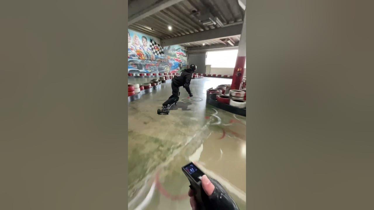 what-happens-if-someone-bails-on-front-of-you-at-an-electric-skateboard