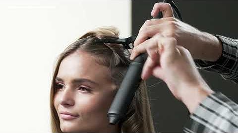 Learn more about the ghd Classic Wave Wand