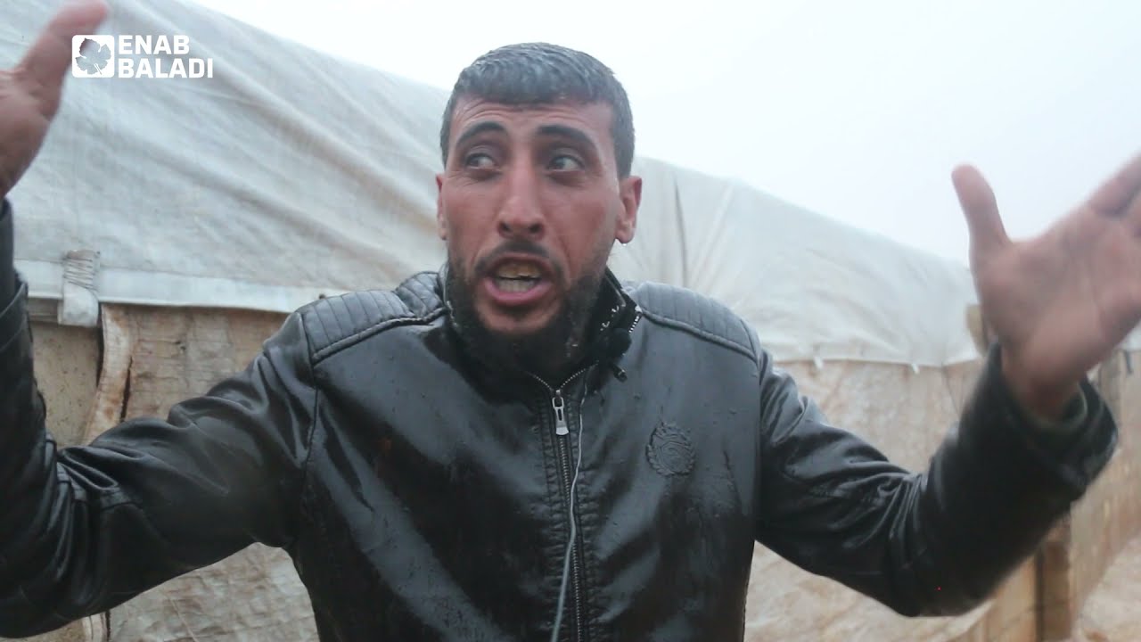 الأمطار تغرق مخيمات في كفر دريان بريف إدلب