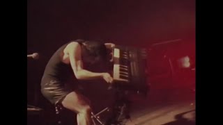 Nine Inch Nails - Closer (Live - Self Destruct tour)