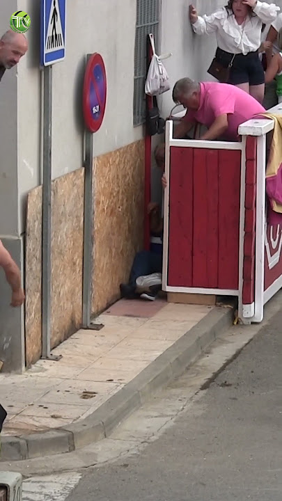 😱 SUSTO ¡Tremenda Cogida Dentro del Vallado!🔥