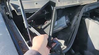 2007-2014 BMW X5/X6 DME module location and how to remove it.