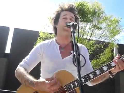 Ryan Cabrera - On the Way Down / "The Hangover Song (Live)