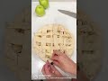 Apple pie lattice design #shorts