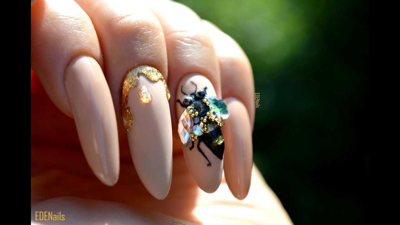 EDENails BEE - QUEEN of INSECTS Pszczoła, królowa owadów.