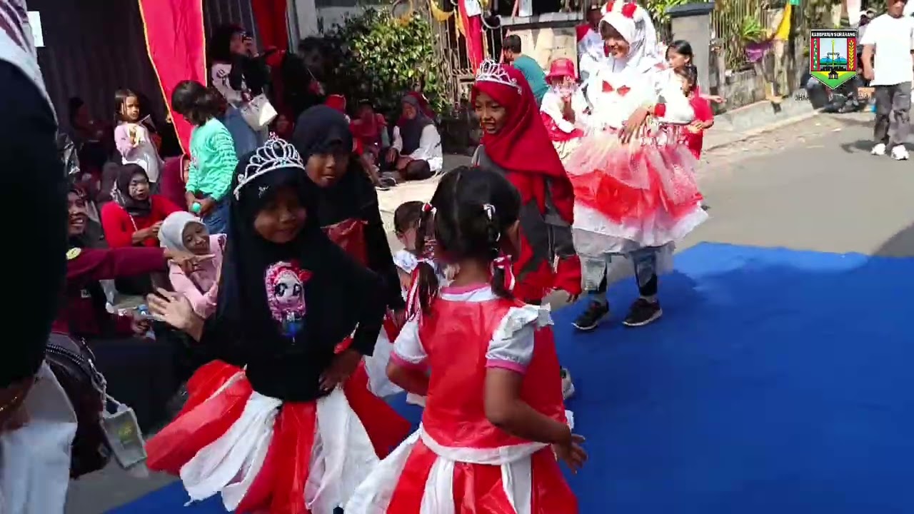 JALAN SANTAI DESA SRATEN DALAM RANGKA HUT RI KE 80 TH 2025