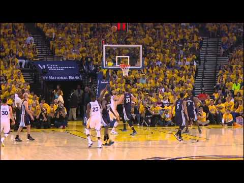 Stephen Curry's Slick Behind-the-Back Assist to Green