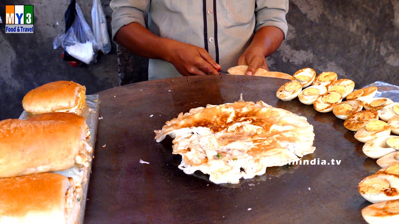 How to Make Spicy Omelette Pav | Mumbai Street Food | Indian Street Food street food | STREET FOOD