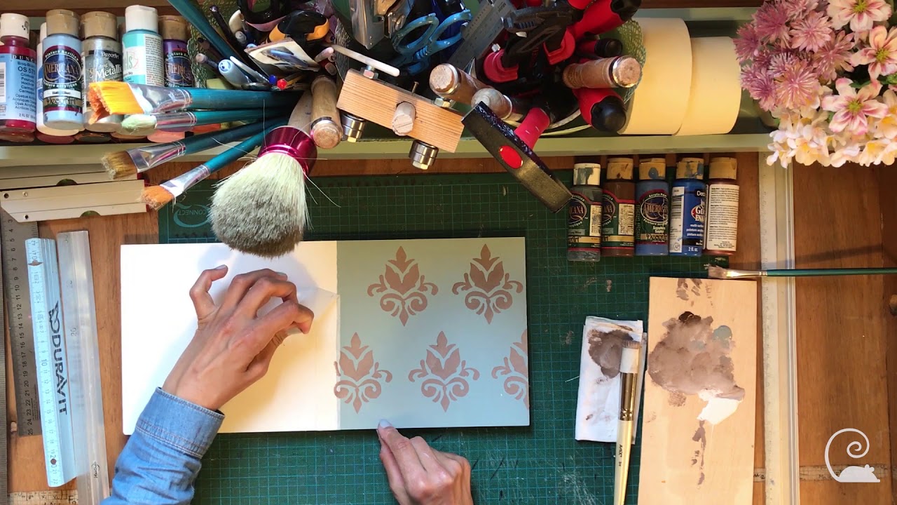 Stencil sobre madera