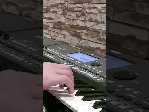 بيقولولي توبي صبوحة عزف على الأورج