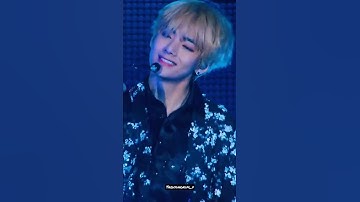 Kim Taehyung dancing 🖤 Singularity look status video ❤️❤️#BTSmagicworld #btsshortclip