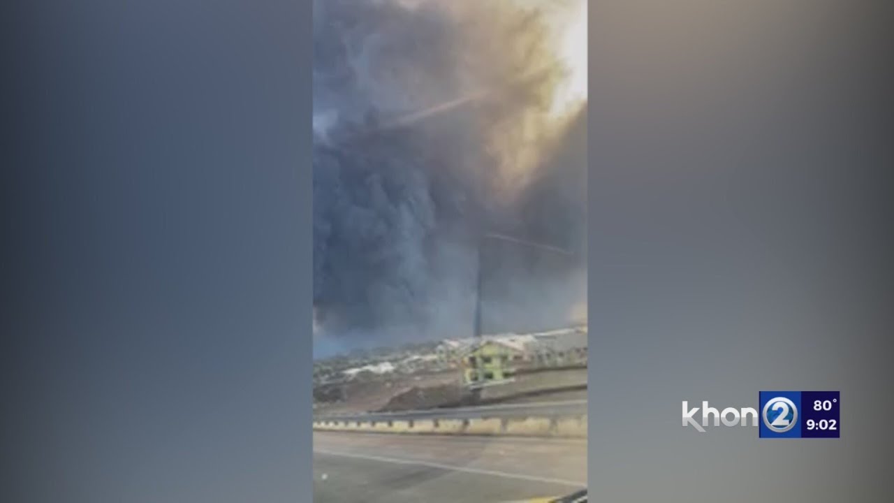 “Do not go to Lahaina town,” amid intensifying brush fires - YouTube
