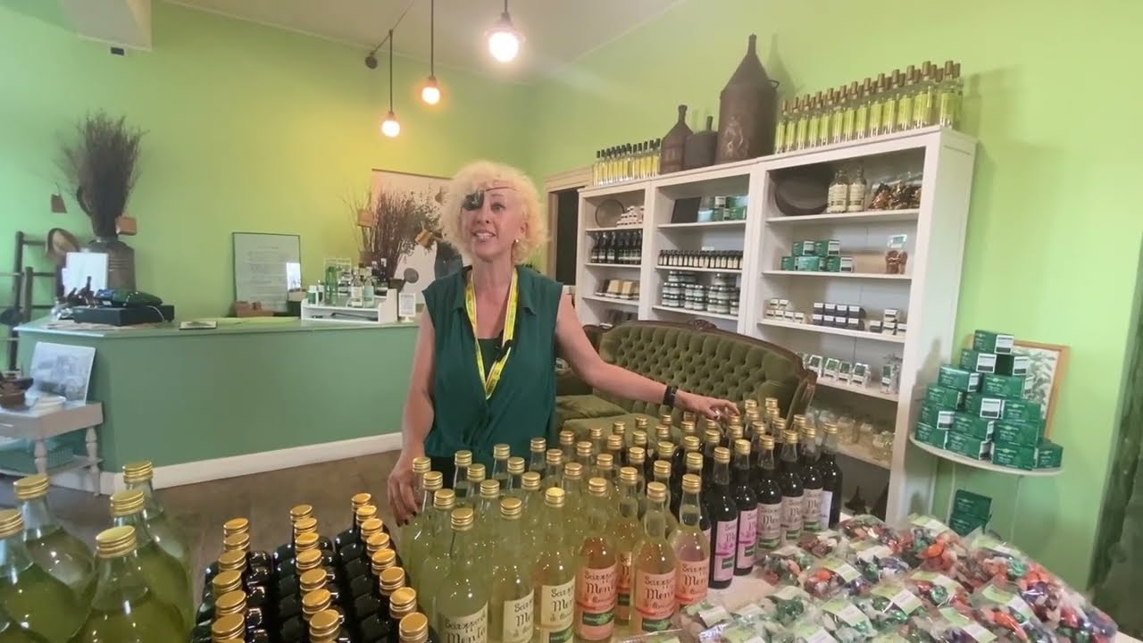 Il vero sciroppo alla menta senza coloranti è trasparente