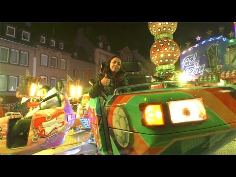 18.10.2019 - Szenegirl Zoe auf dem Lukasmarkt in Mayen - blick-aktuell.de