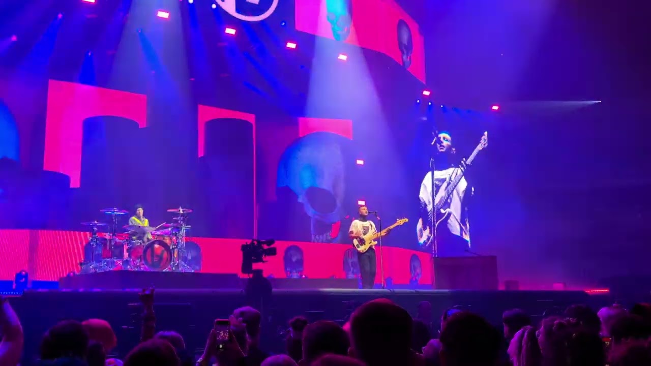 Twenty One Pilots - My Blood live at Gainbridge Fieldhouse Clancy Tour