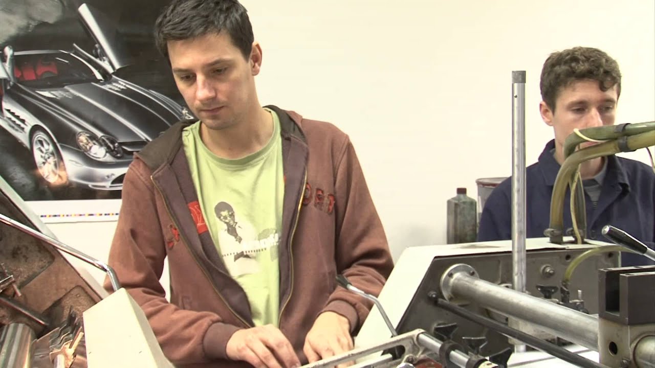 Tiskař na ofsetových archových strojích