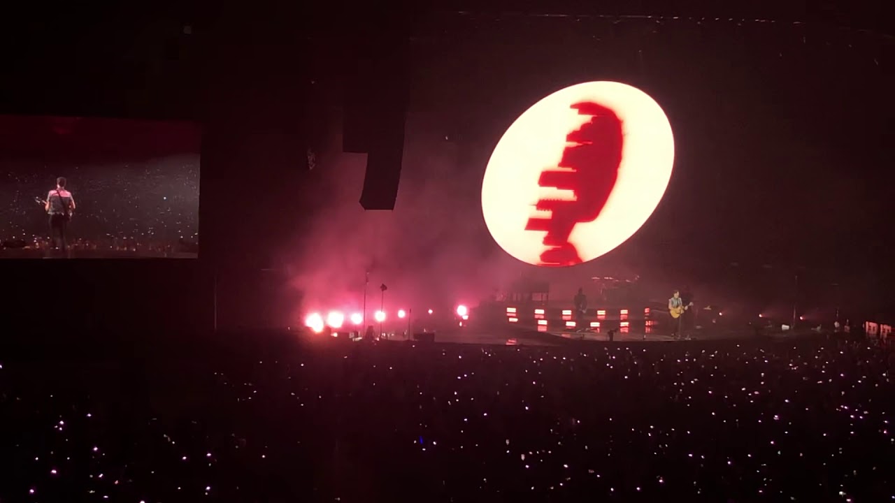 Lost In Japan, There's Nothing Holding Me Back -Shawn Mendes Korea