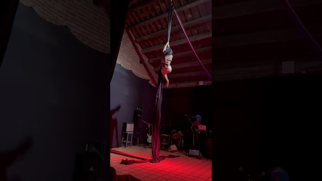 L.inconscio cabaret la experimental video Nacho Ricci