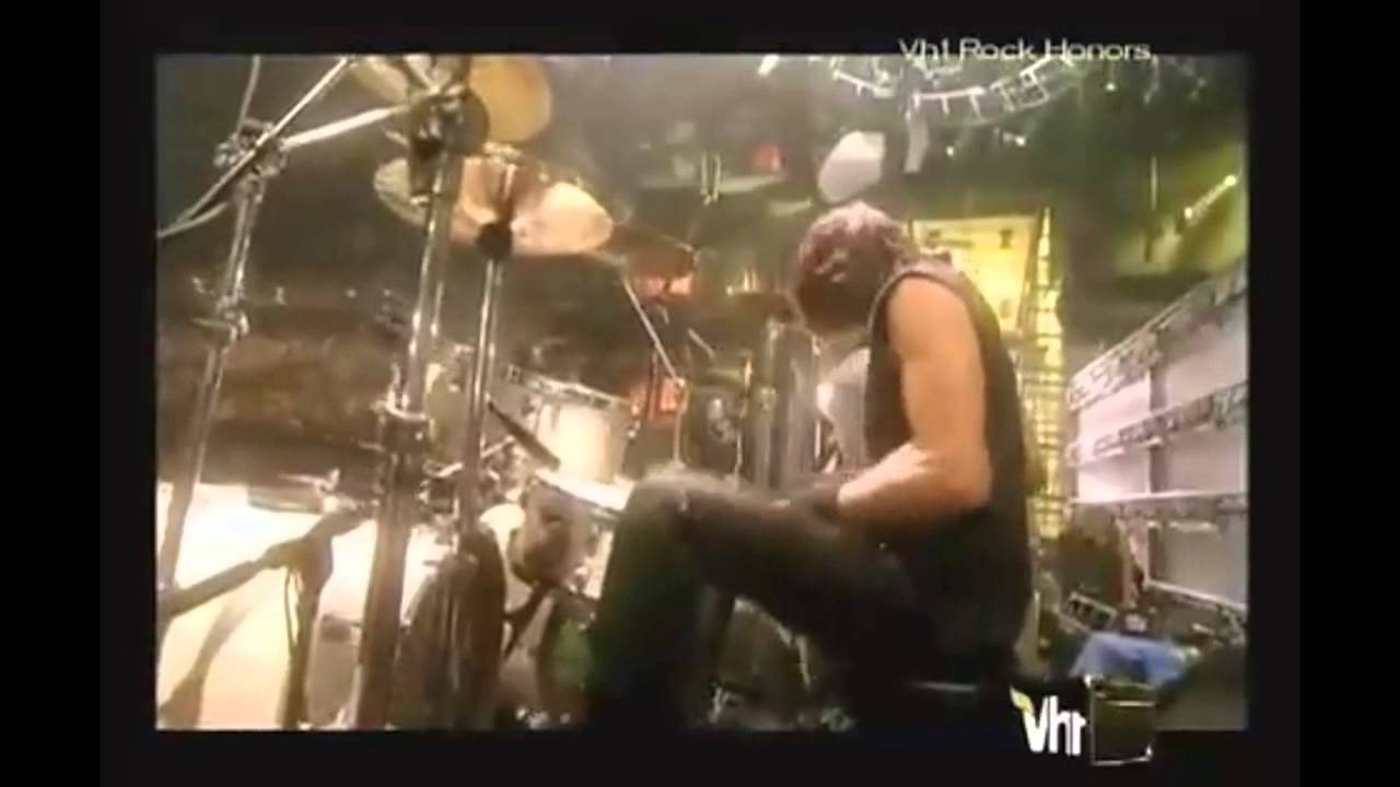 Judas Priest. "Rompiendo la Ley"